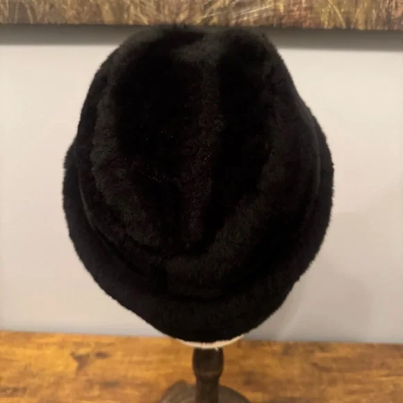 Brooks Brothers Black Mouton Lamb Fur Storm Hat Visor USA Made Large